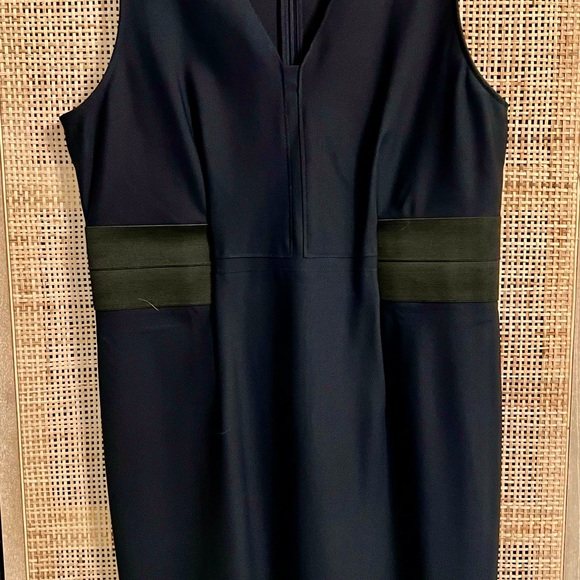 Ann Taylor Sheath Dress, sleeveless, black/navy. Size 14 - Picture 1 of 6